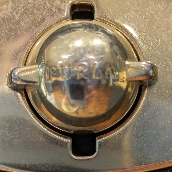 Furla Guggenheim Shoulder Bag in Black Leather Embossed as Crocodile - Picture 8 of 12